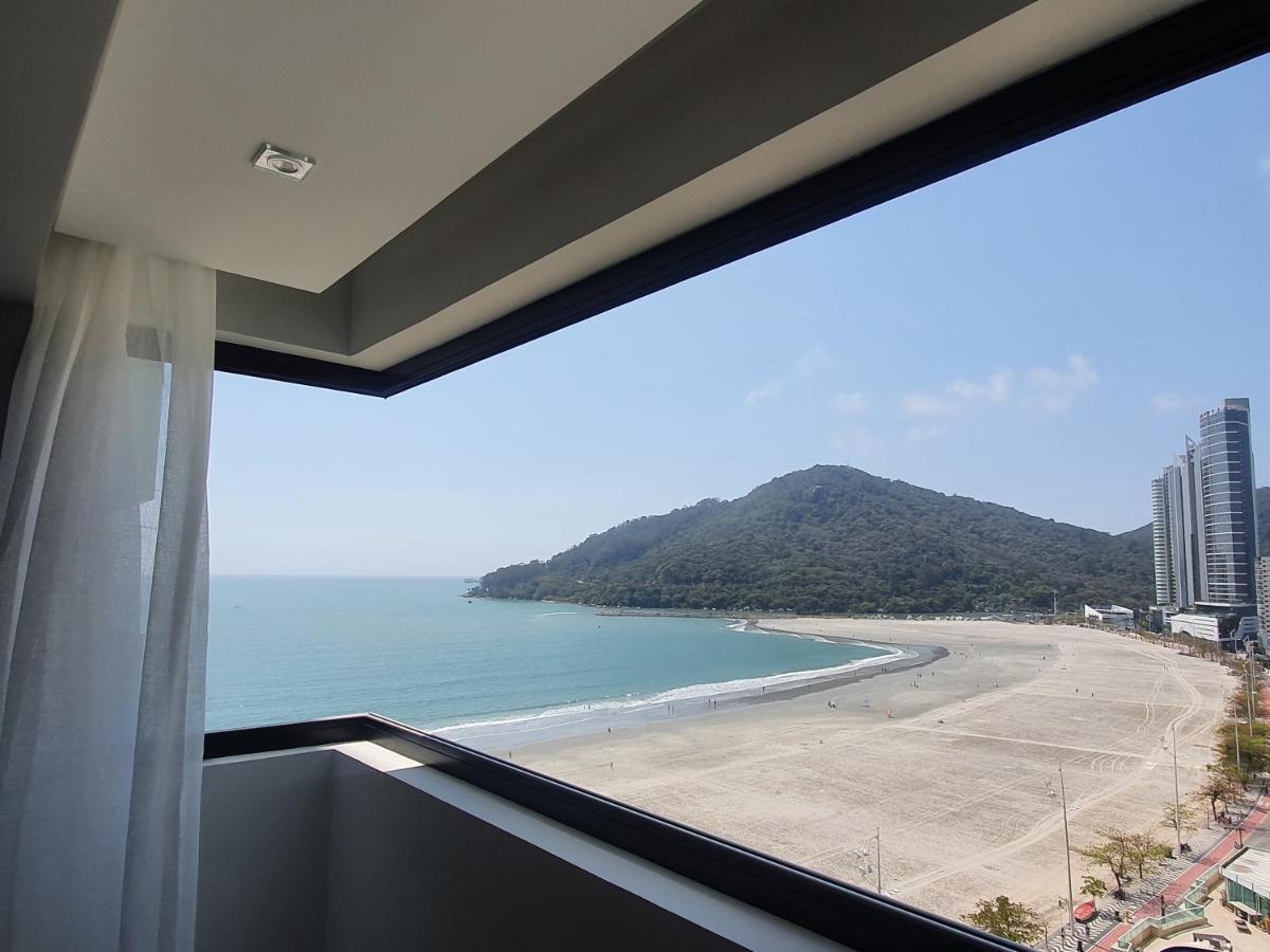 Lindo Apto Novinho, Prédio Frente Mar