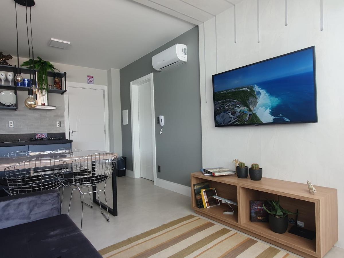 Lindo Apto Novinho, Prédio Frente Mar Apartamento