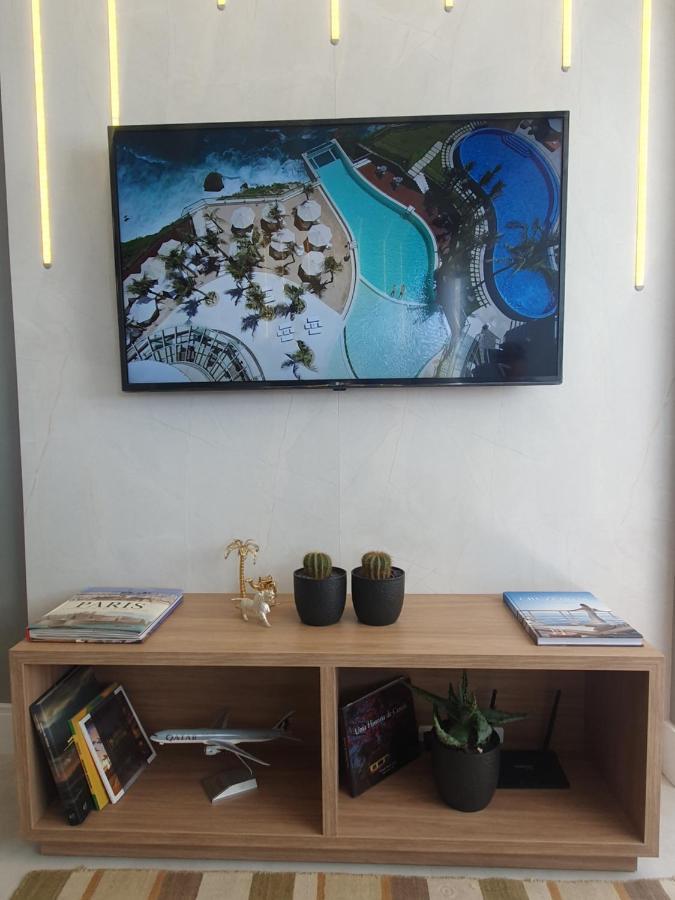 Lindo Apto Novinho, Prédio Frente Mar * Balneário Camboriú
