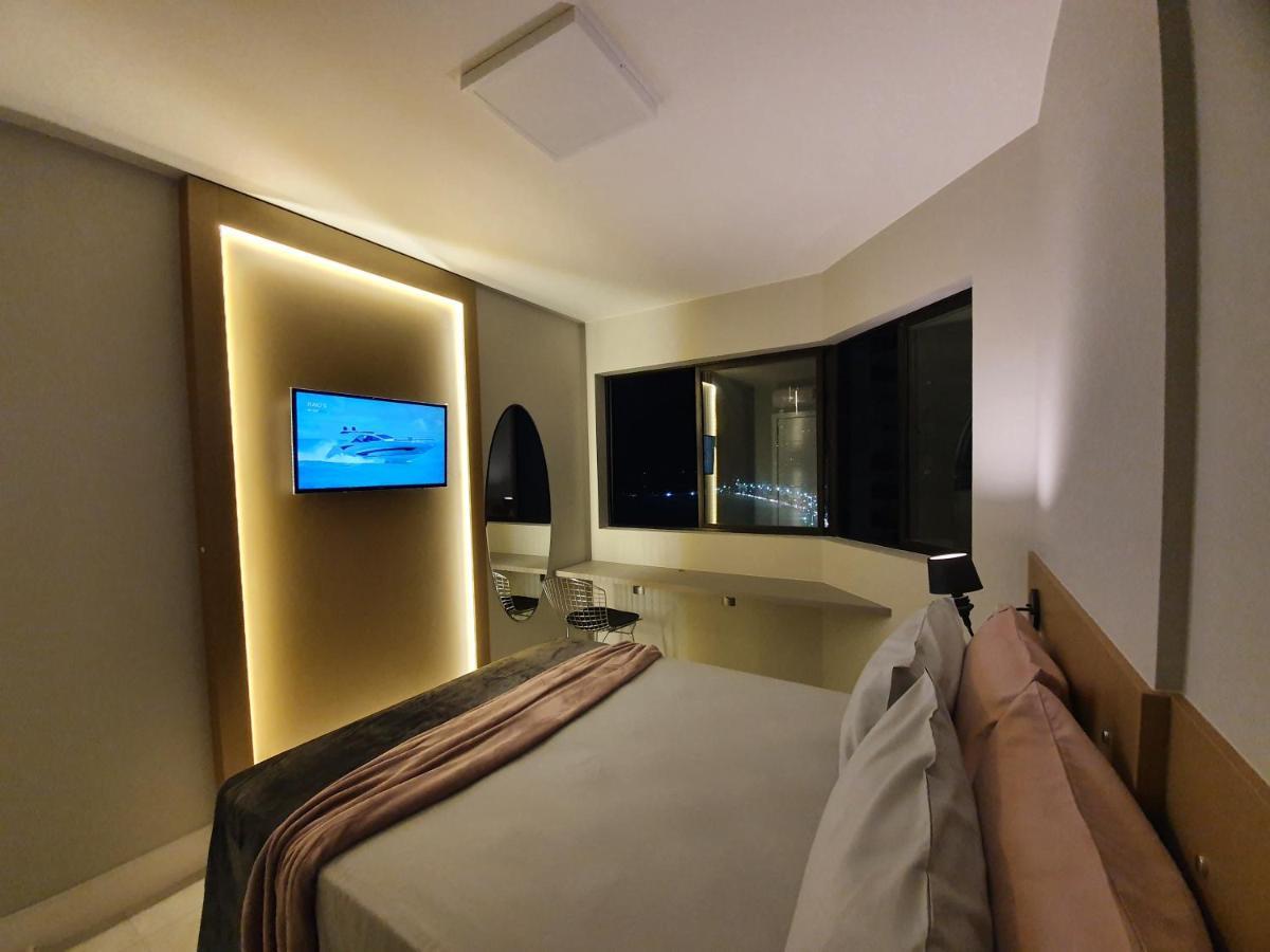 Lindo Apto Novinho, Prédio Frente Mar Apartamento