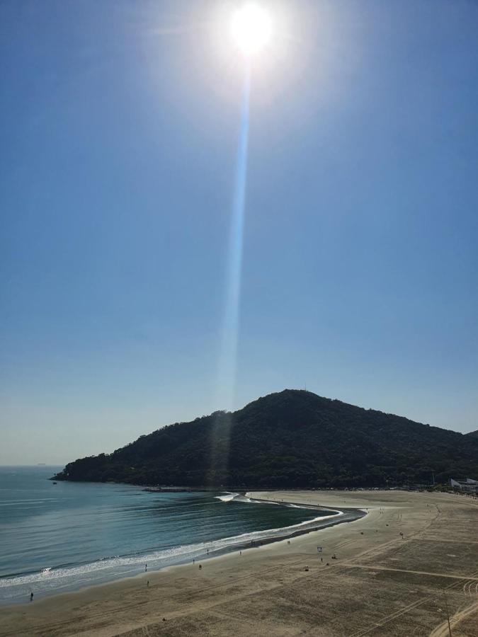 Lindo Apto Novinho, Prédio Frente Mar * Balneário Camboriú