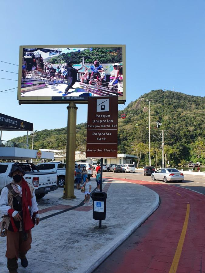 Lindo Apto Novinho, Prédio Frente Mar Apartamento