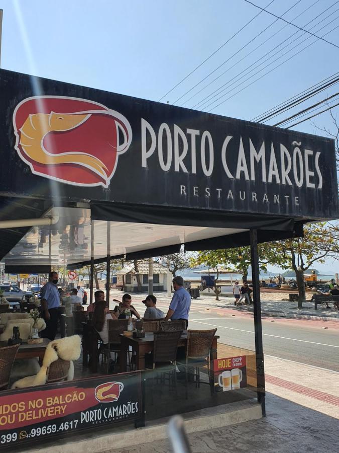 Lindo Apto Novinho, Prédio Frente Mar Balneário Camboriú