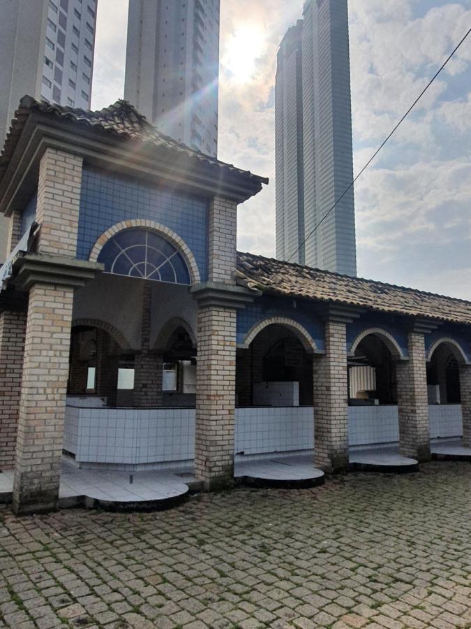 Lindo Apto Novinho, Predio Frente Mar Apartamento